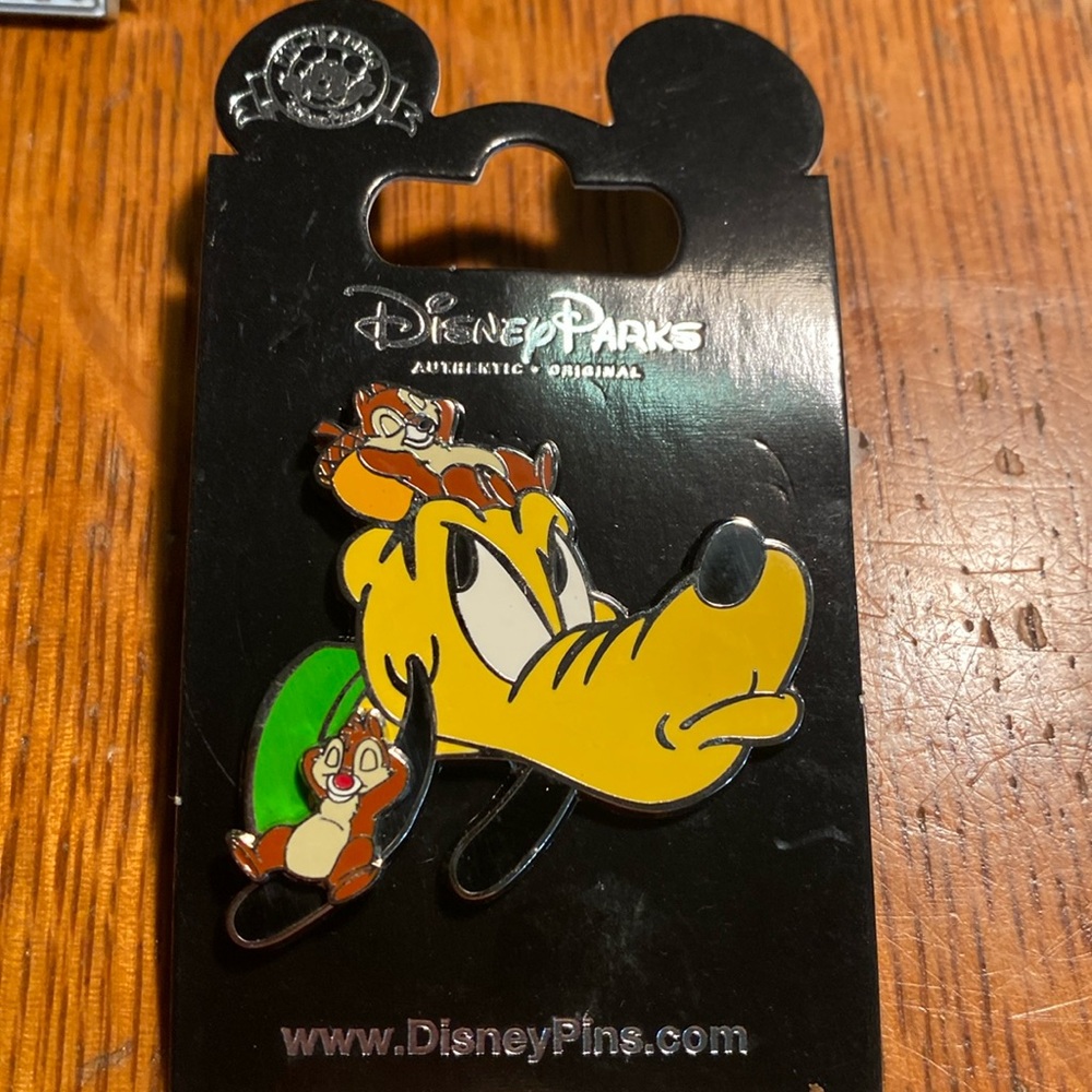 Pluto, Disney trading pen